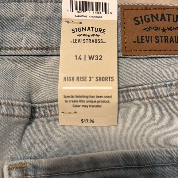 NWT LEVI SHORTS - Picture 13 of 14